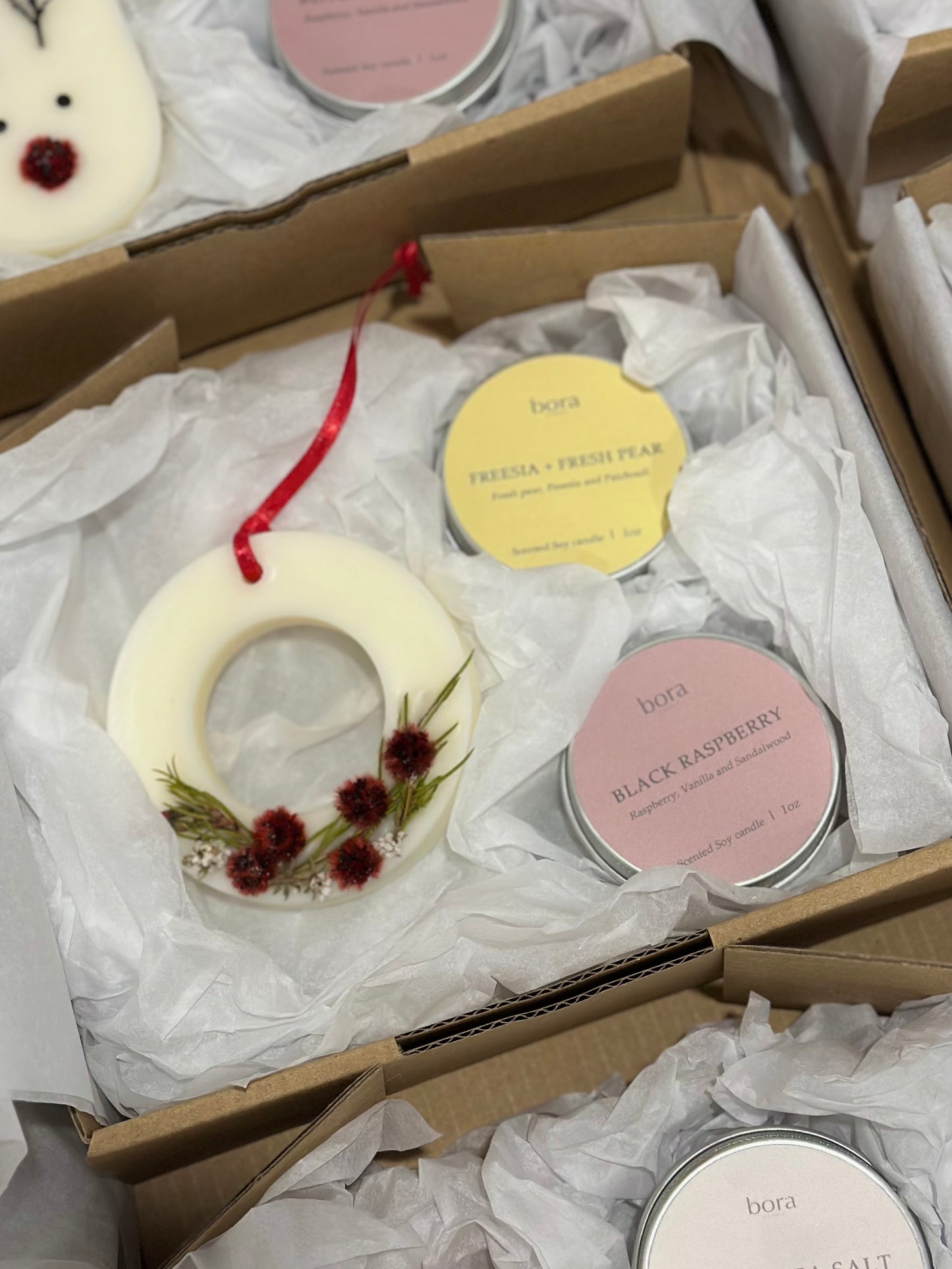 Christmas Edition- Wax tablet + Two Tin Candle